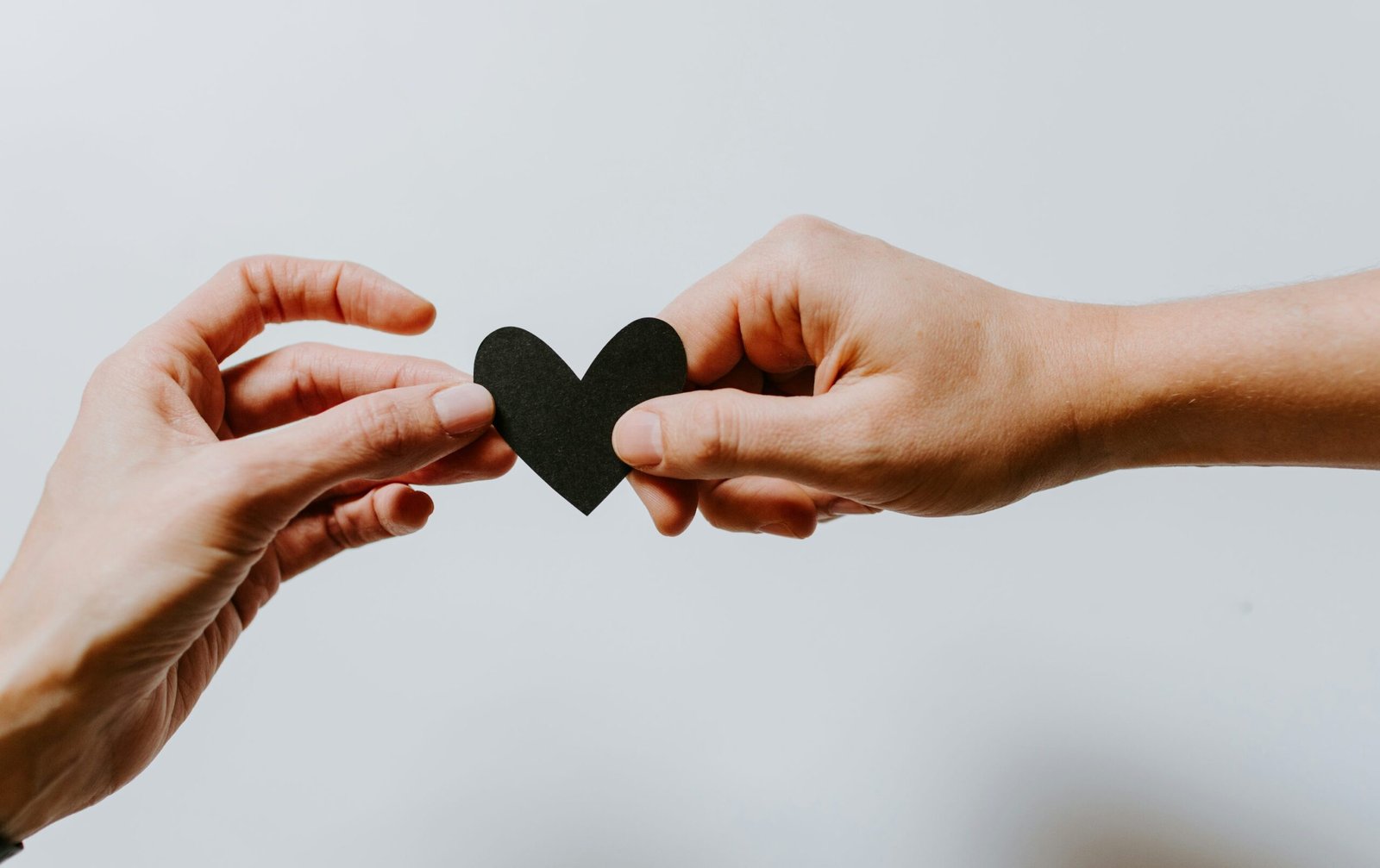 How to Build a Strong Foundation in New Relationships